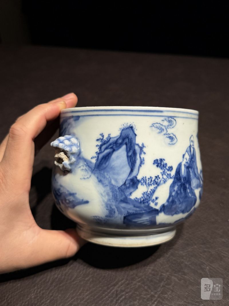 明崇祯 青花罗汉图狮耳炉 - 图5
